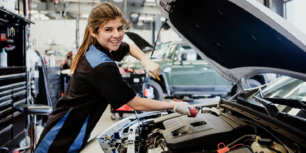 BACHELOR PROGRAM IN AUTOMOBILE ENGINEERING