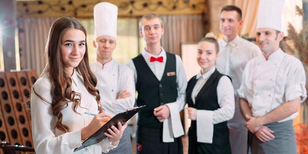 BACHELOR PROGRAM IN HOTEL MANAGEMENT